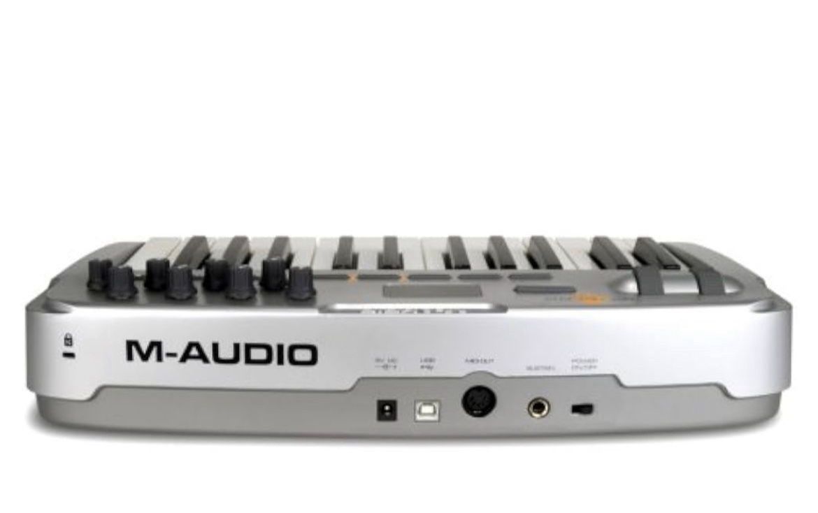 M-Audio Oxygen 8 USB MIDIman Controller TESTED