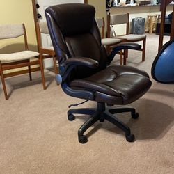 Computer Chair/ Recliner 