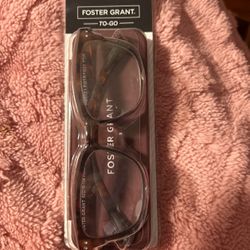 Foster Grant glasses with case
