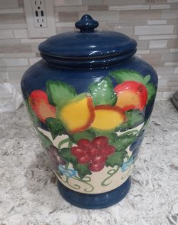 Nonni's Biscotti cookie jar.