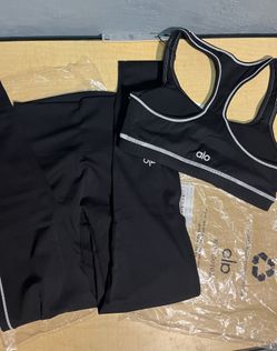 Alo Yoga Set