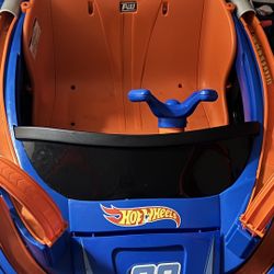 Power Wheels Hot Wheels Racer Battery-Powered Ride-on, 12 V, Max Speed: 5 mph, Ages 3+ Years