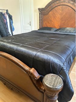 Bedroom set