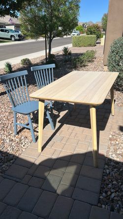 Dining table Rectangular and 2 Chairs