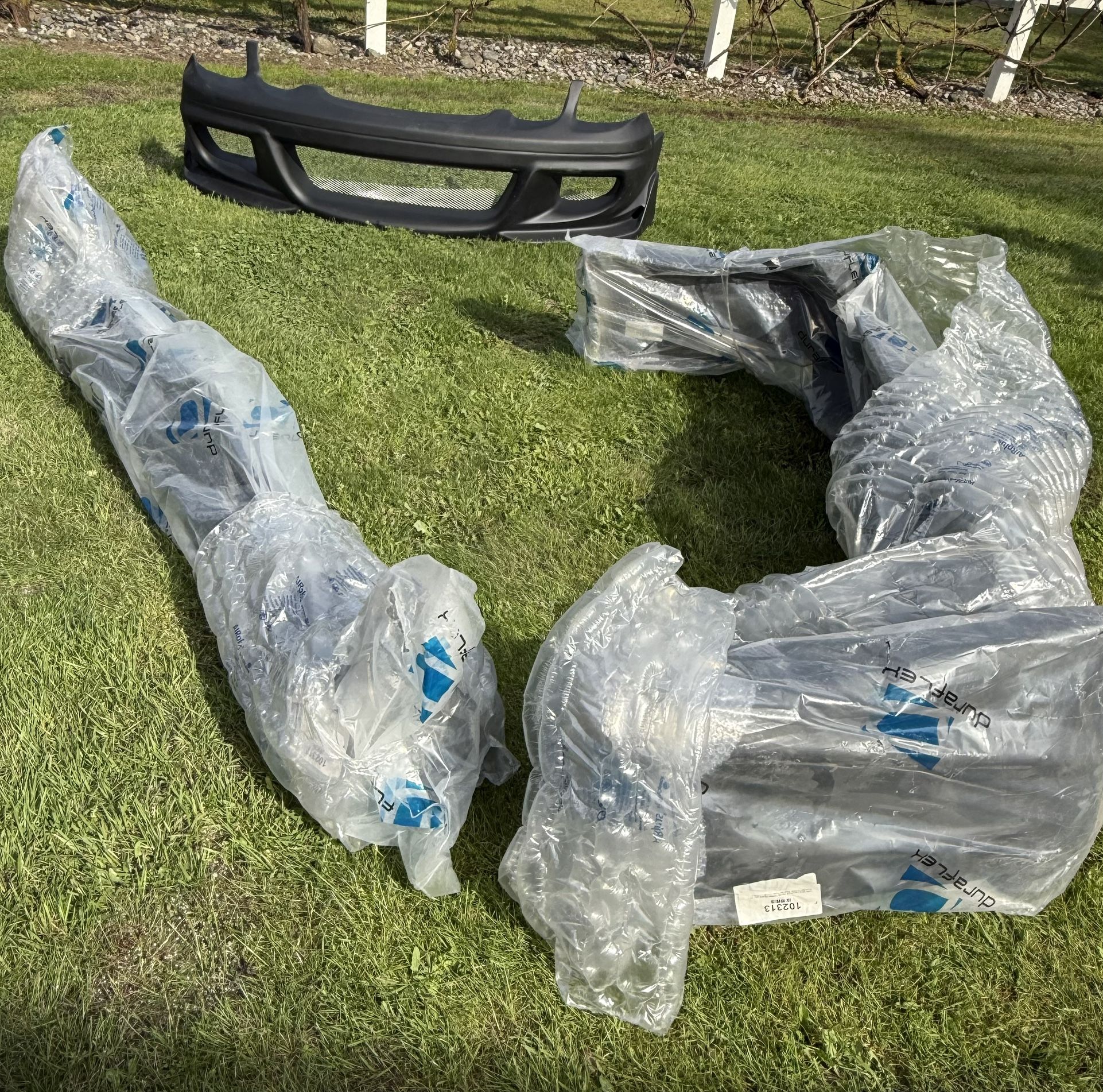 Lexus GS Series Duraflex Body Kit 4 Pieces
