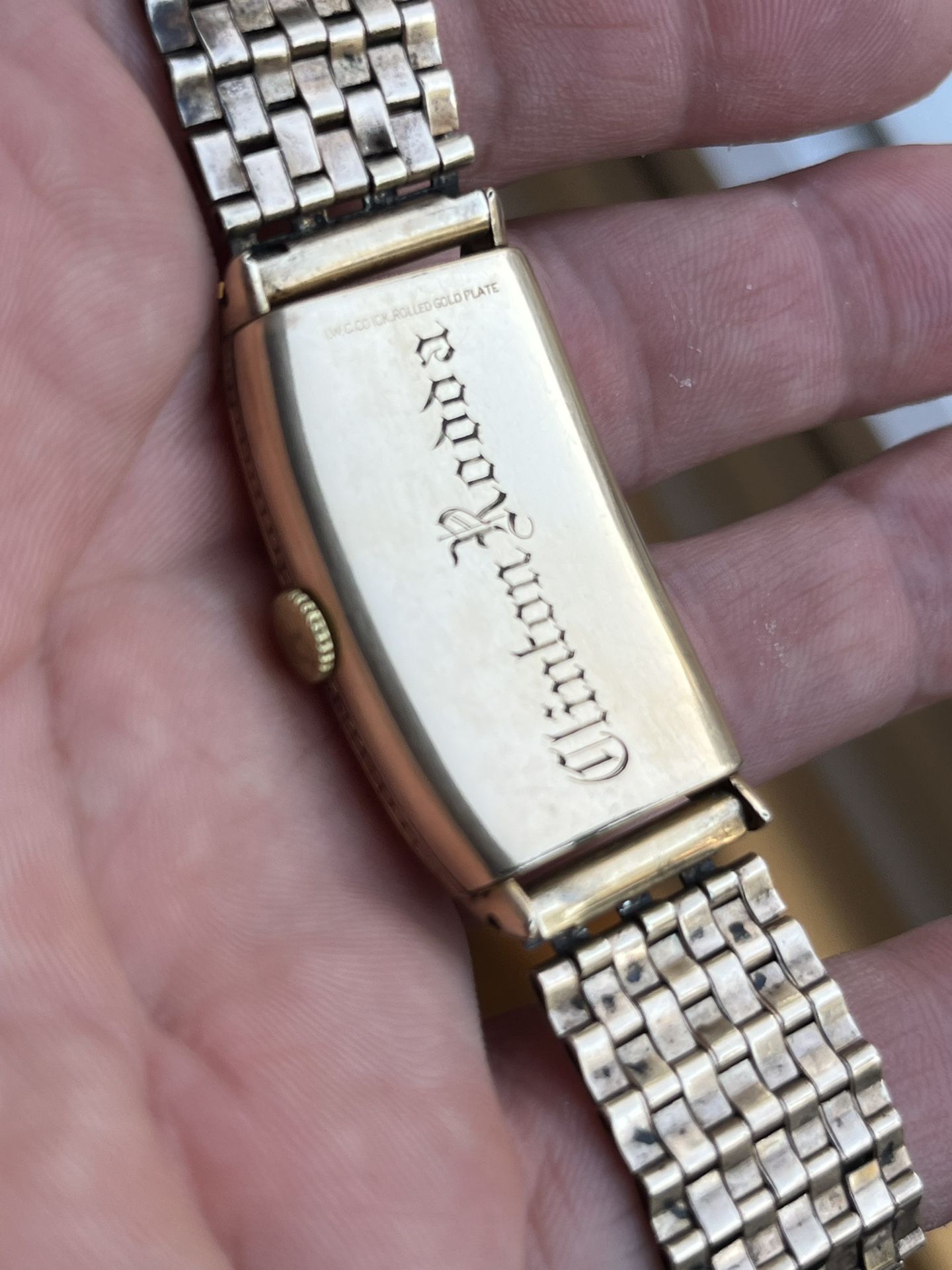 Vintage Gents Watch On The Bracelet Works Good And Keeps Time 