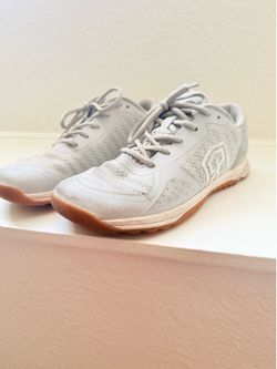 Training shoes