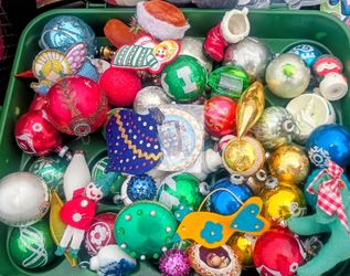 HUGE VINTAGE CHRISTMAS IN JULY SALE SUNDAY IN TORRANCE