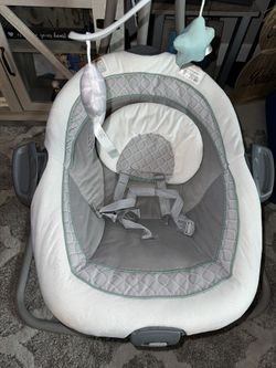 Baby graco swing