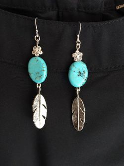 Handmade blue howlite turquoise Earrings!