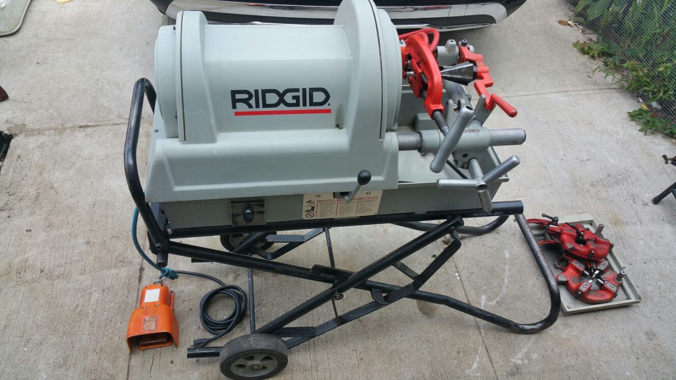 Ridgid 18221 Automatic Pipe Threader Threading Machine