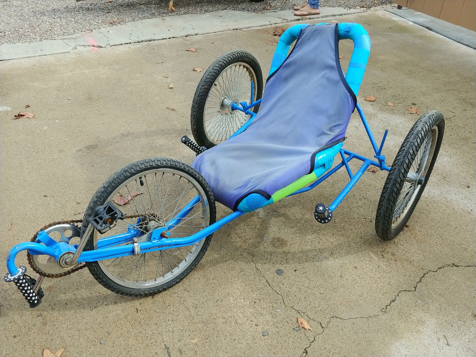 ADULT sized Banana Bike - Super tight turning radius - Donuts on sand!