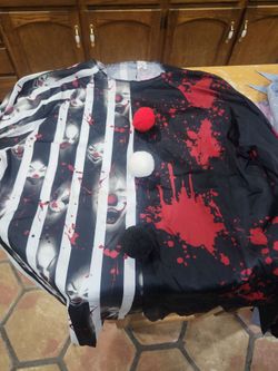 Scary clown costume in XL