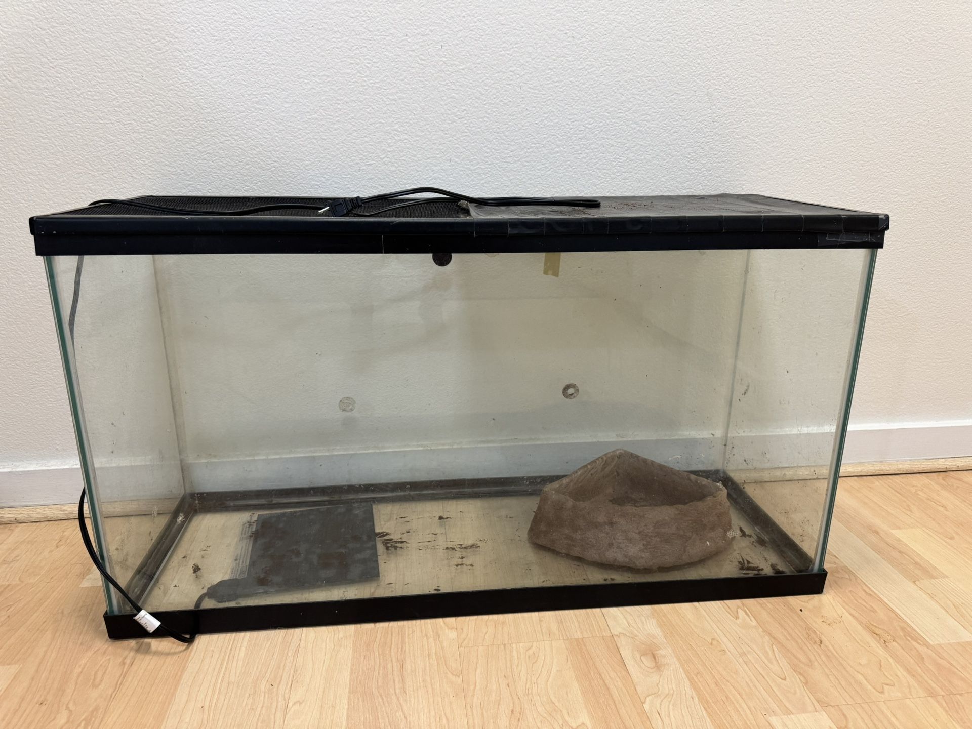 40 Gallon Fish / Reptile Tank