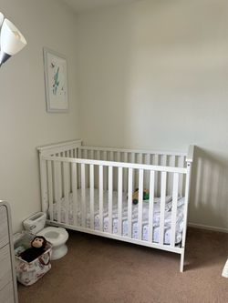 Delta Children Adley 3-in-1 Convertible Crib - Bianca White