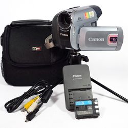 Canon ZR900 Mini DV Silver Camcorder w/ Battery, Charger, Bag, RCA Cables, Tripod - Tested & Working