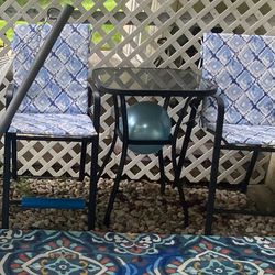 Bistro Set/High Table And 2 Chairs 3pc Set, Outdoor $50