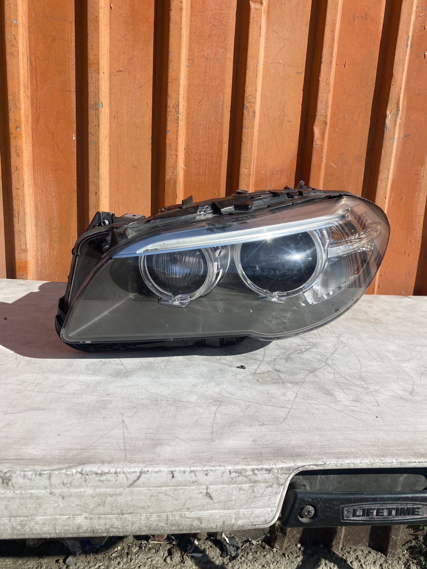 Headlight BMW. 5. Series. Left Side. 2014-2015-2016. OEM. Used.