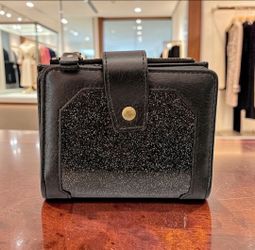 Simikol Womens Wallet Bifold RFID Blocking Credit Card Holder Sparkling Glitter. This Simikol bifold wallet features a black leather design with a spa