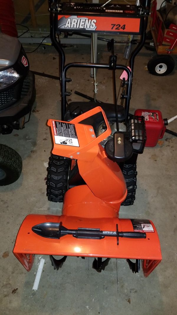 Ariens 724 2 stage snow blower for Sale in Indianapolis, IN OfferUp