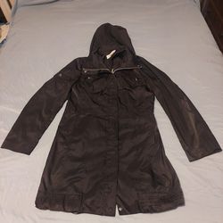 Calvin Klein Medium Black Hooded Rain Jacket. Organically Dry Cleaned.