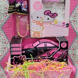 Hello Kitty Girls Gift Basket (FREE Delivery Available)🛻🔥