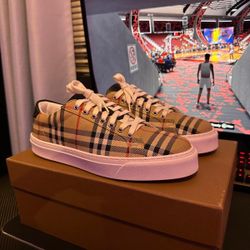 Burberry Sneakers