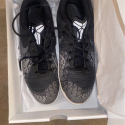 Nike Basketball Shoes Lows Size 11