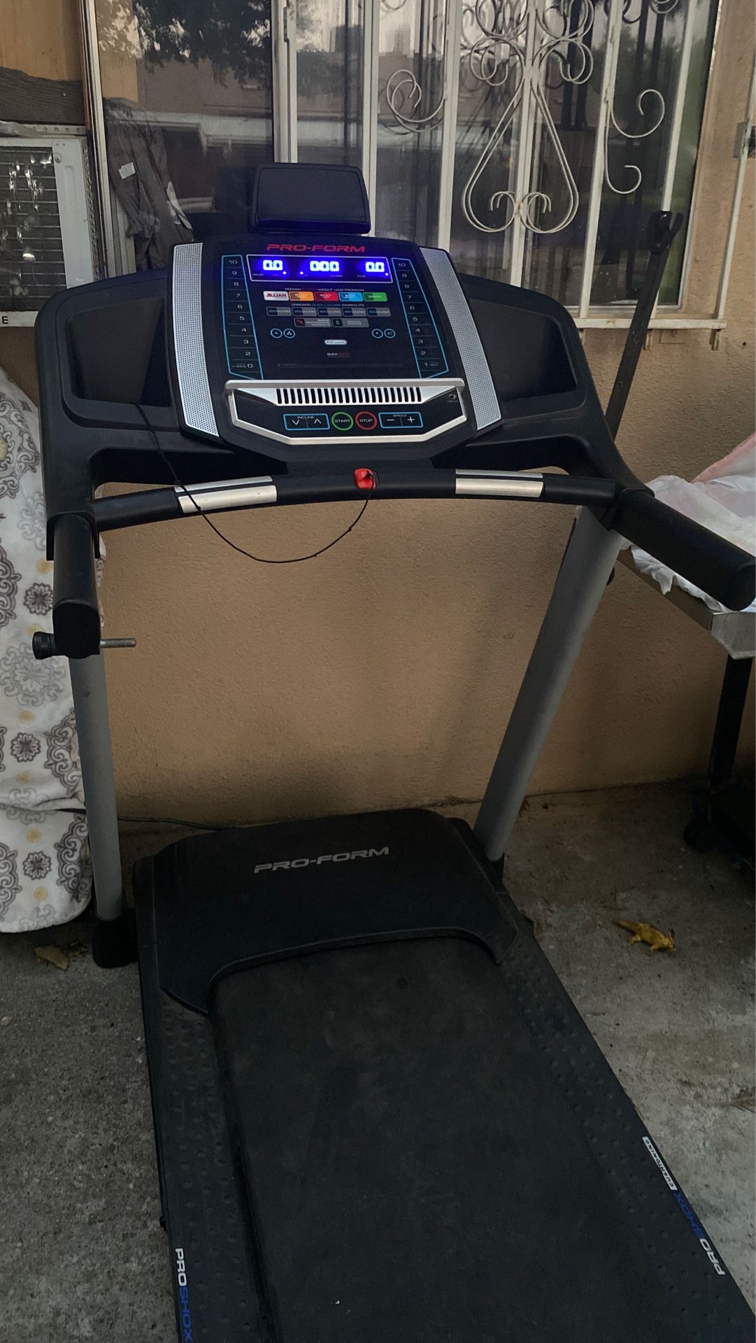 Pro-form treadmill