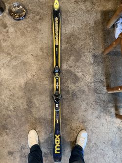 Salomon Big 2max Skis With Salomon 700 Bindings.  Skis Are Size 180. Great Condition Skis. 