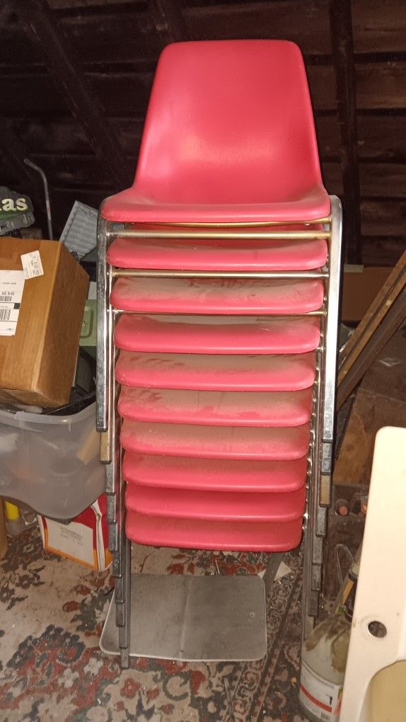 10 Stackable Chairs