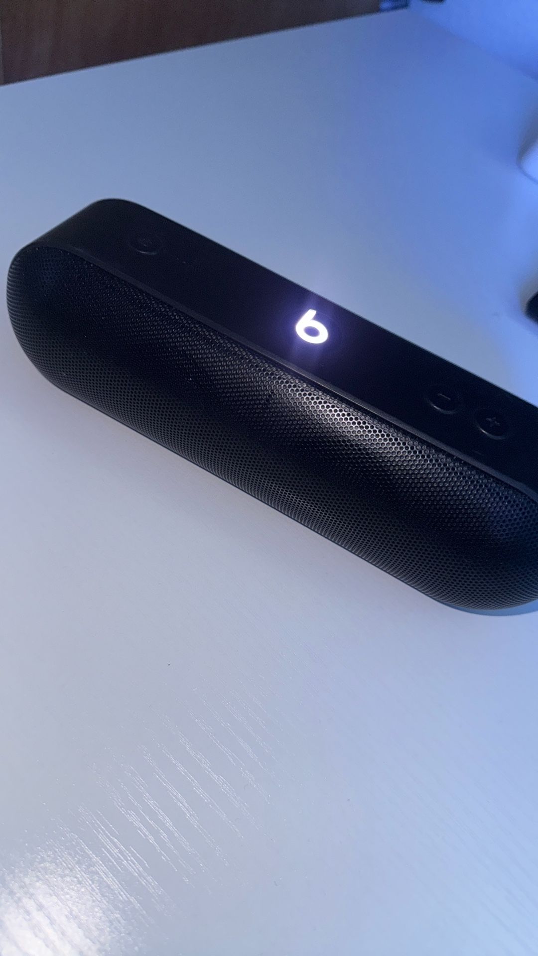 Beats Pill