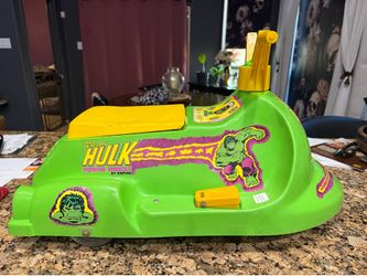 1979 Empire Incredible Hulk Power Ride-On Mobile