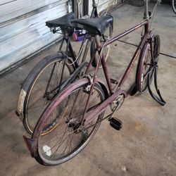 Men Ralegh Three Speed Bike And A Women Triumph Three Speed Bike