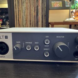 Volt 1 Audio Interface (like new)