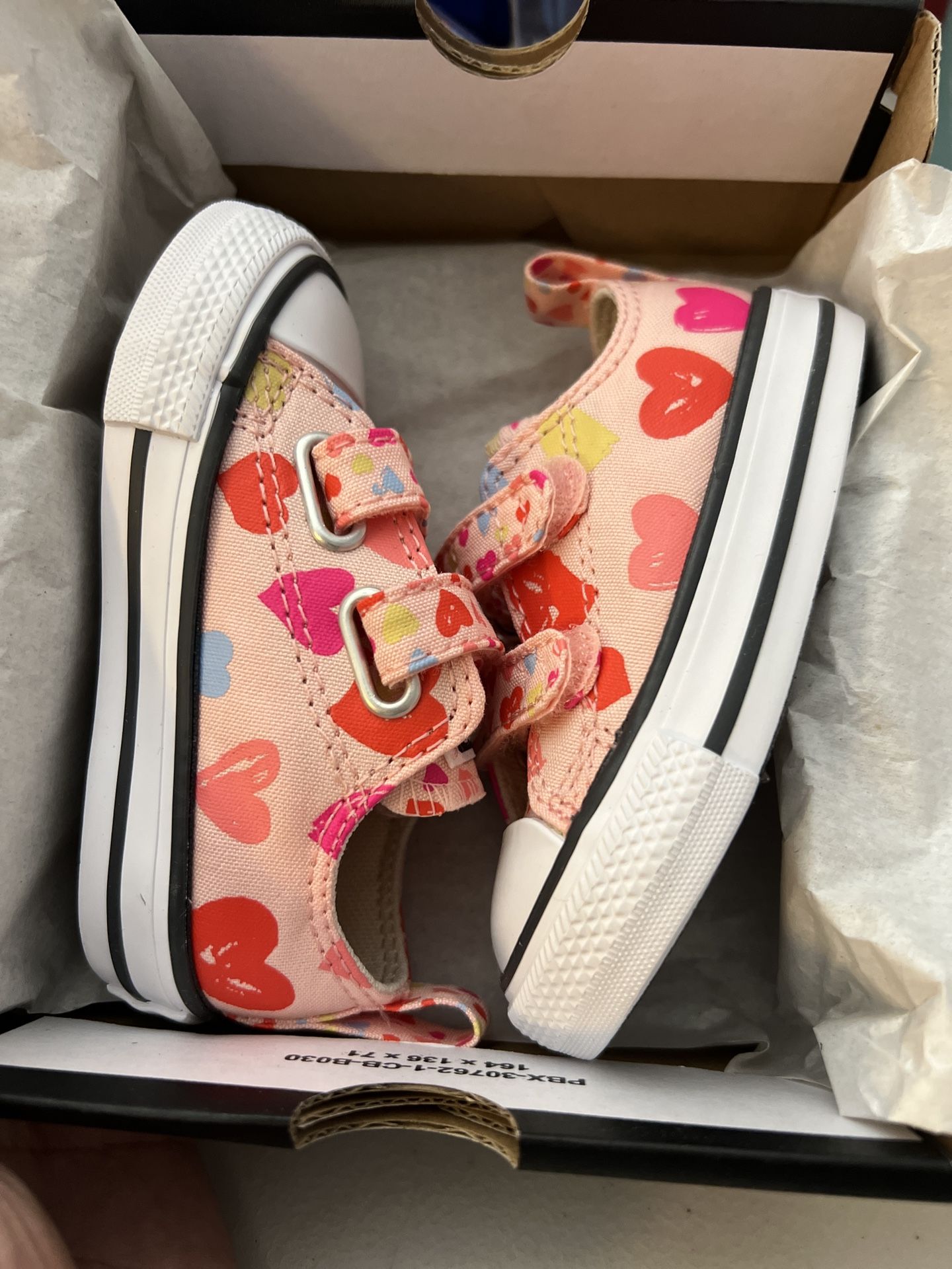 Brand New Girls Converse 