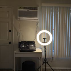 Ring light