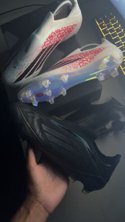 YAMAL AND CORE BLACK F50 SIZE 9.5 & 11.5