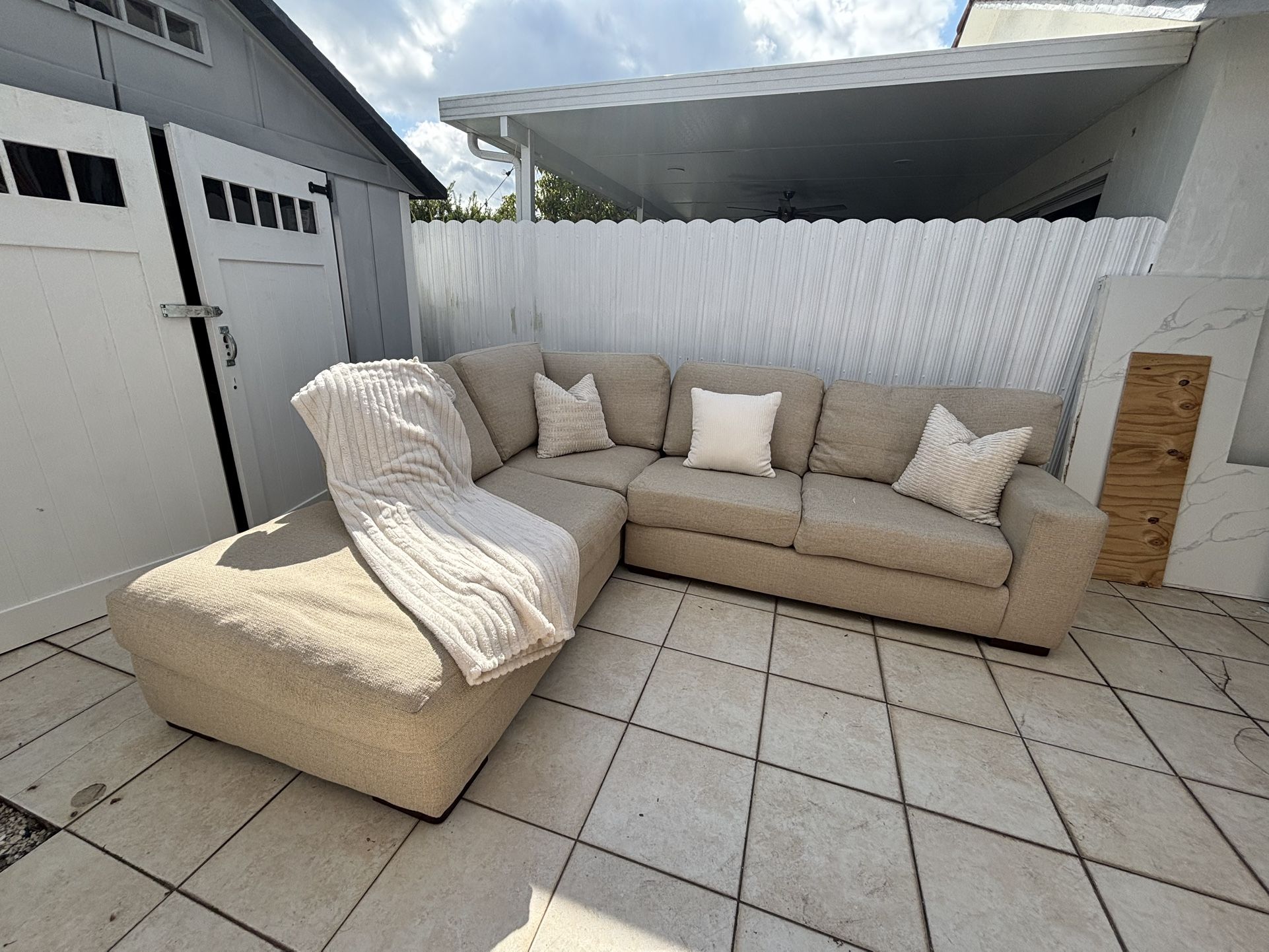 Free Delivery - Kevin Charles Sectional Sofa/Couch