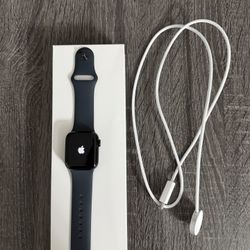 Apple Watch SE 3 - Midnight - 40mm