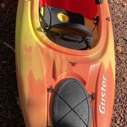 Emotion Guster kayak