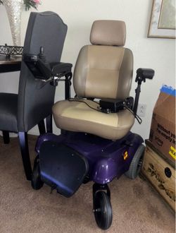 Electric wheelchair
