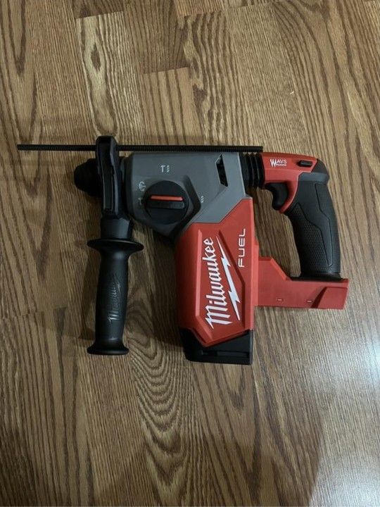 Milwaukee M18 FUEL 18V Lithium-Ion Brushless Cordless 1 in. SDS-Plus Rotary Hammer (Tool-Only)