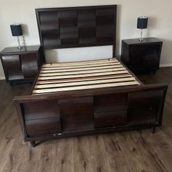 Queen Bedroom Set