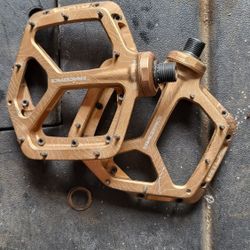 Flat Pedals  RACEFACE ATLAS 