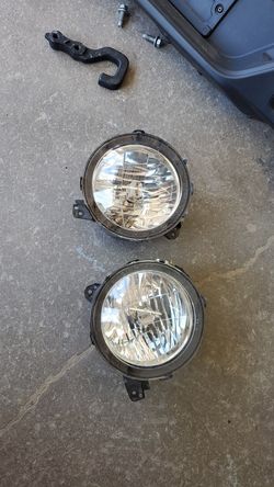 2020 JEEP GLADIATOR FRONT HEADLIGHTS