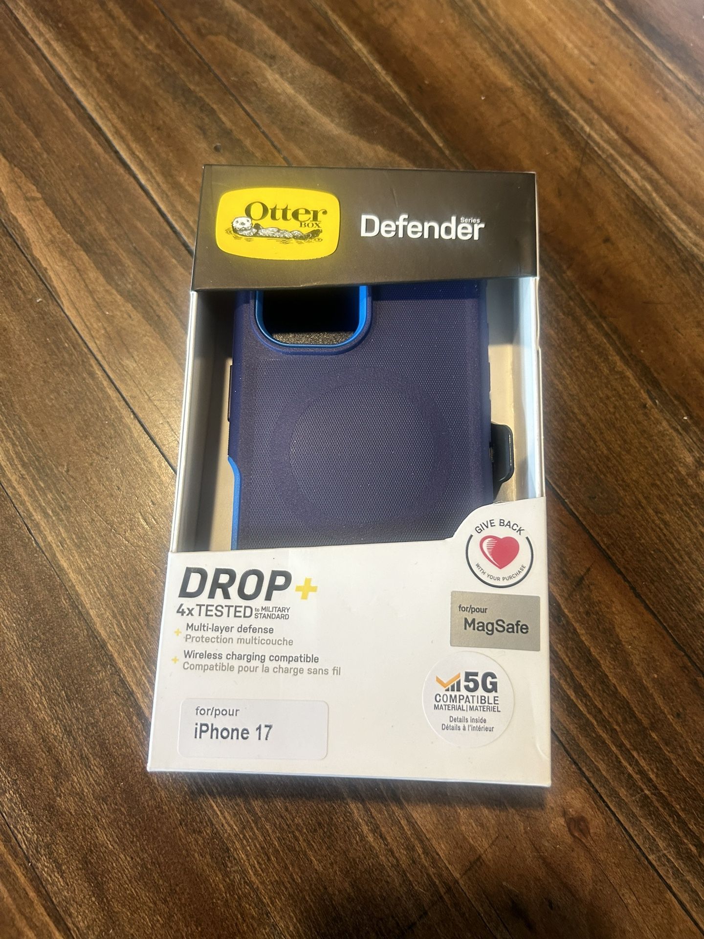 Otter box defender series for iPhone 17 blue