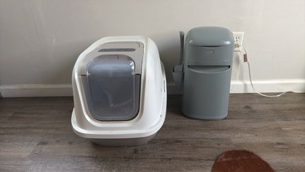 Litter box and litter genie