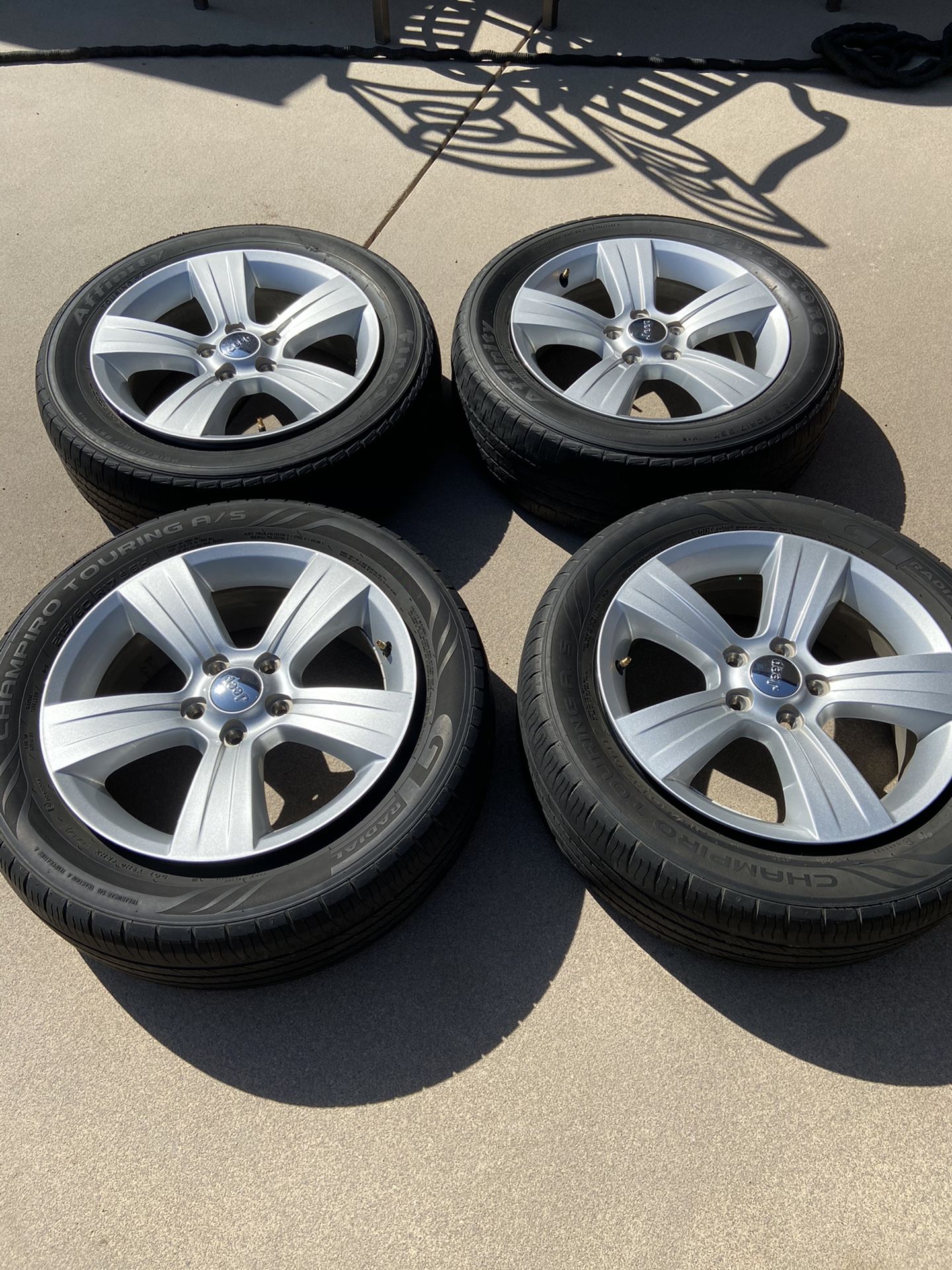 Jeep Compass factory rims