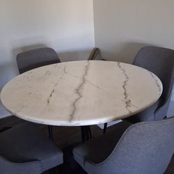 Marmol Table 